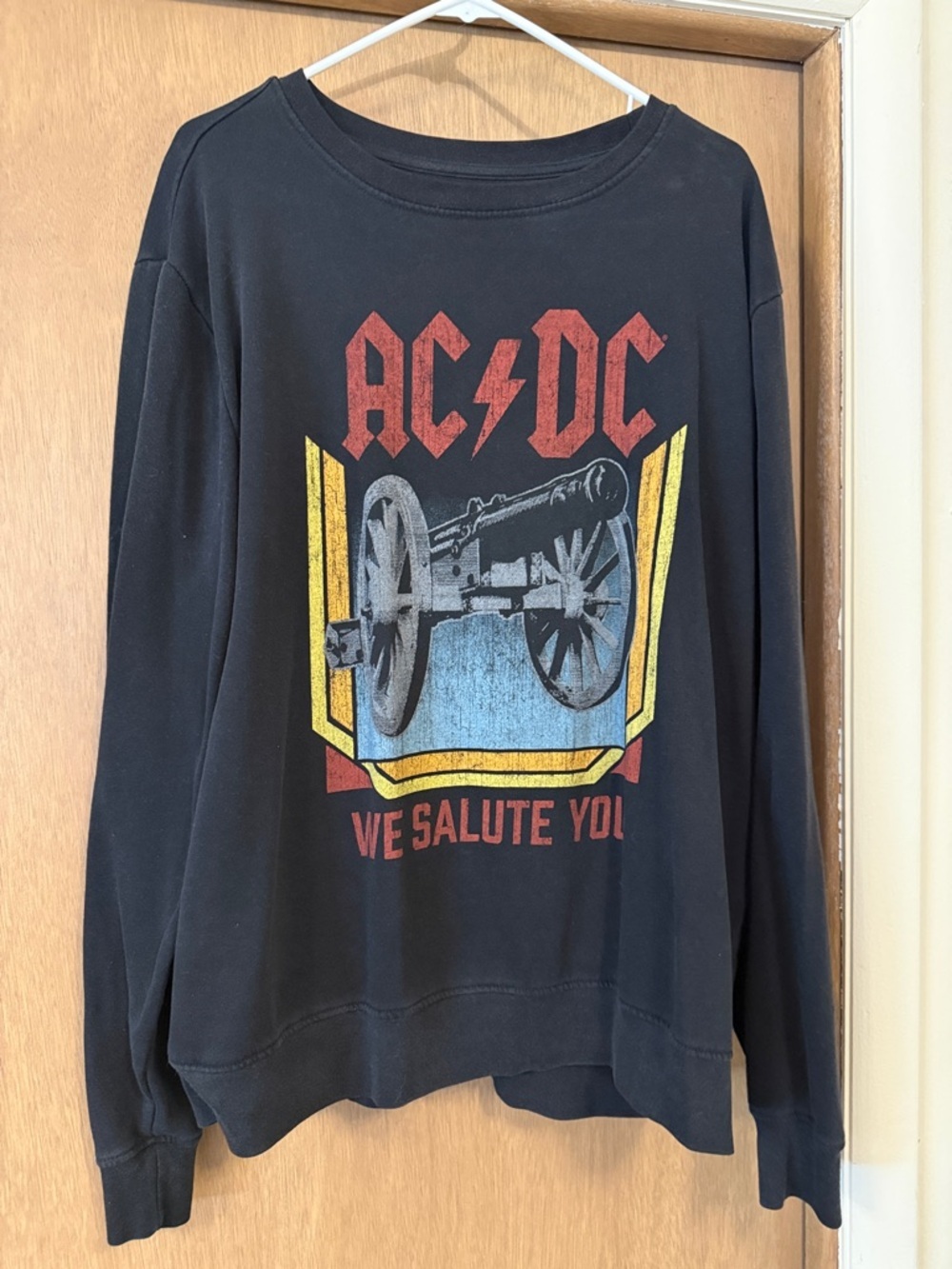 AC/DC Black Crewneck Red Yellow Blue Graphic XL